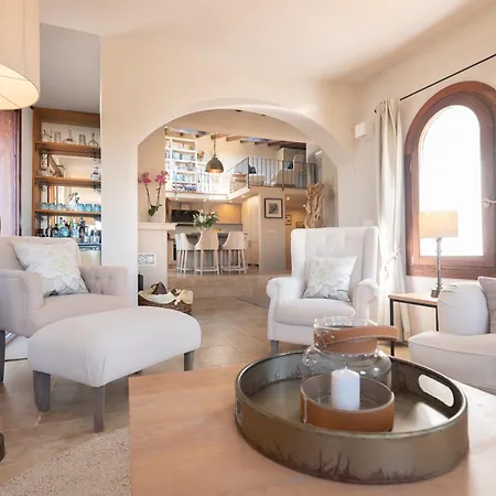 Bella Roca Villa *